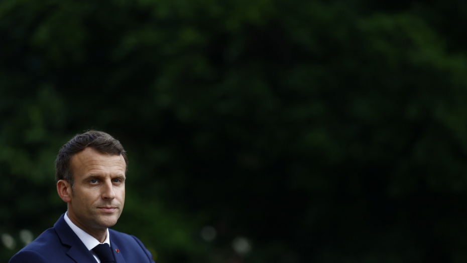 Francuska će graditi šest novih nuklearnih reaktora