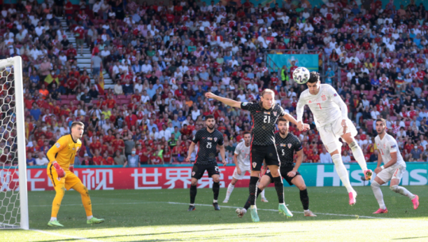 BOLESNICI! Hrvatski fudbaleri nosili na grudima ustaški simbol tokom celog EP (FOTO)