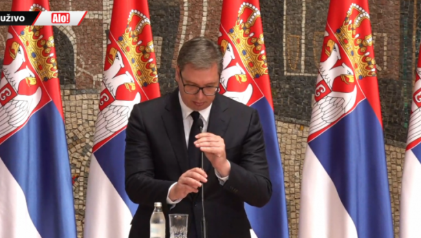 "DOSTOJNI STE!" Predsednik Srbije uručio odlikovanja zaslužnim pojedincima i institucijama
