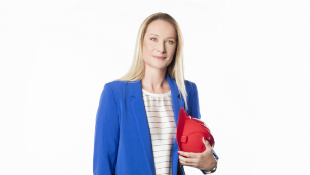 LENKA NEMA NORMALNO DETINJSTVO, NA GRADILIŠTU JE! Voditeljka otvorila dušu i priznala šta najviše trpi u njenom životu!