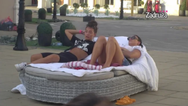 POSTALA JE SVESNA SVEGA! Kristina konačno shvatila koliko ju je Kristijan ponizio, briznula u plač kada je videla žestoke scene se*sa sa Golubovićem