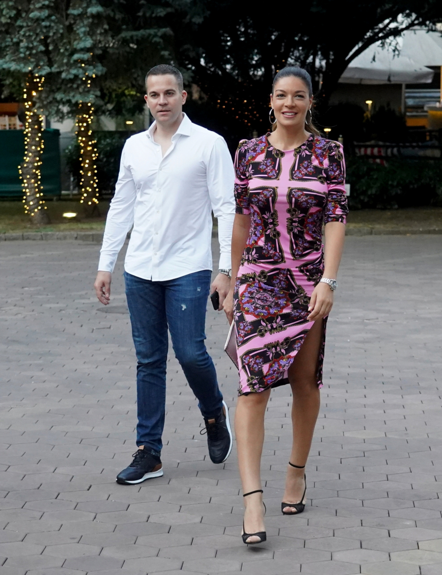 OVO JE MUŽ SANJE KUŽET! Bavi se potpuno drugačijim poslom, medije uvek izbegava, a voditeljka blista uz poznatog biznismena!