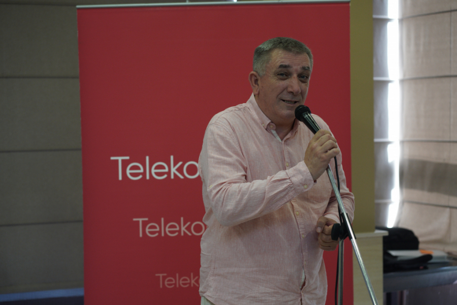 NAŠ PONOS Mladi naučnici nižu uspehe, sa poslednjih takmičenja doneli 15 medalja: Ovo su zlatna deca Srbije!