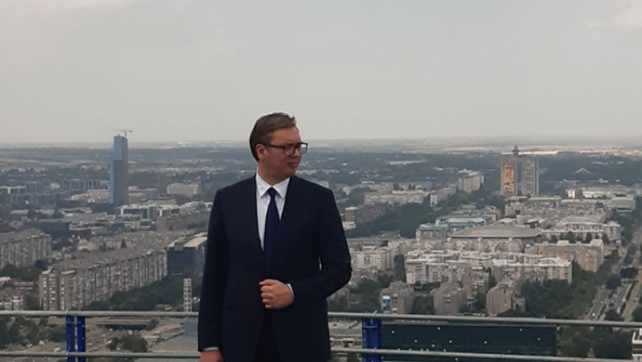 VUČIĆ SAOPŠTIO SJAJNE VESTI! Čekamo fleš procenu, građani mogu da očekuju znatno povećanje plata! (VIDEO)