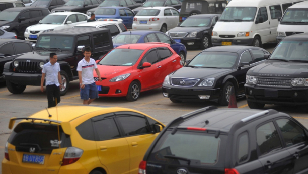 PRODAO AUTO ZA 9.000 EVRA, KUPAC SADA HOĆE DA GA TUŽI Traži mu 1.800€ zbog kvarova koji su usledili