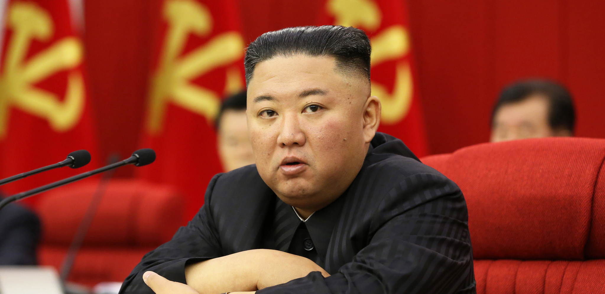 NE PRESTAJE DA IZNENAĐUJE SVET Kim Džong Un lansirao rakete na dosad neviđen način (VIDEO)