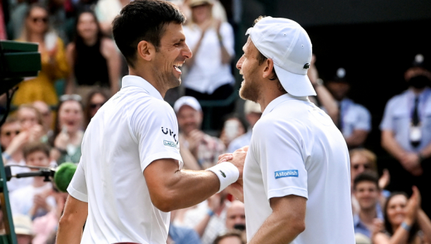 ZBOG ČEGA JE PUBLIKA PROTIV NOVAKA? Amerikanac dao zanimljiv odgovor, spomenuo je i Federera