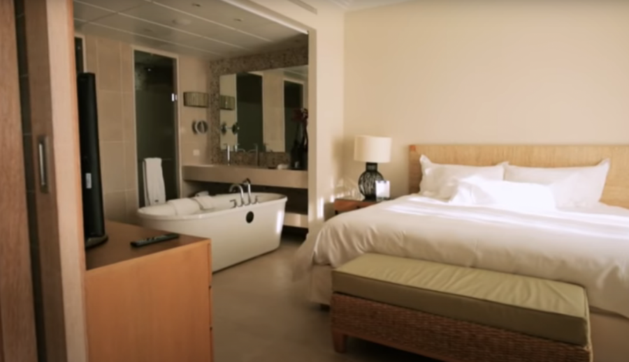 ANA SEVIĆ I DANIEL U PRESKUPOM RIZORTU NA MEDENOM MESECU: Fotografija Sevićke i njene ćerke sve otkrila!