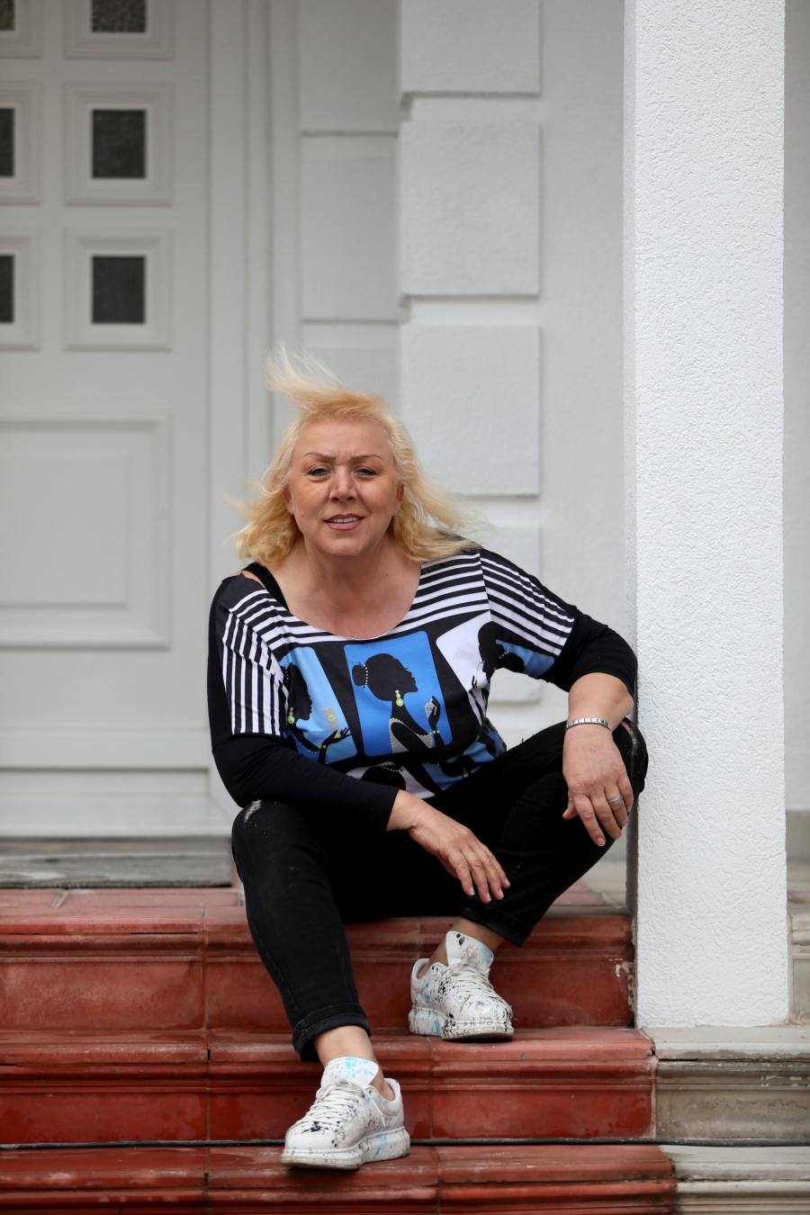 SKANDALOZNO! Estrada u šoku nakon snimka na kom Goci bend deci u igraonici peva antivaksersku i bludnu pesmu, poručili samo jedno!