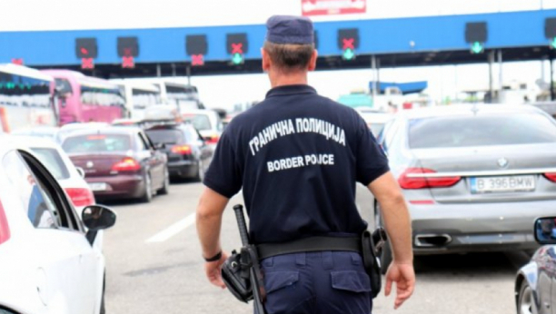 POLICIJA ODUZELA 10 TONA DUVANA ZA NARGILE Zaplenjena roba vredela milion evra
