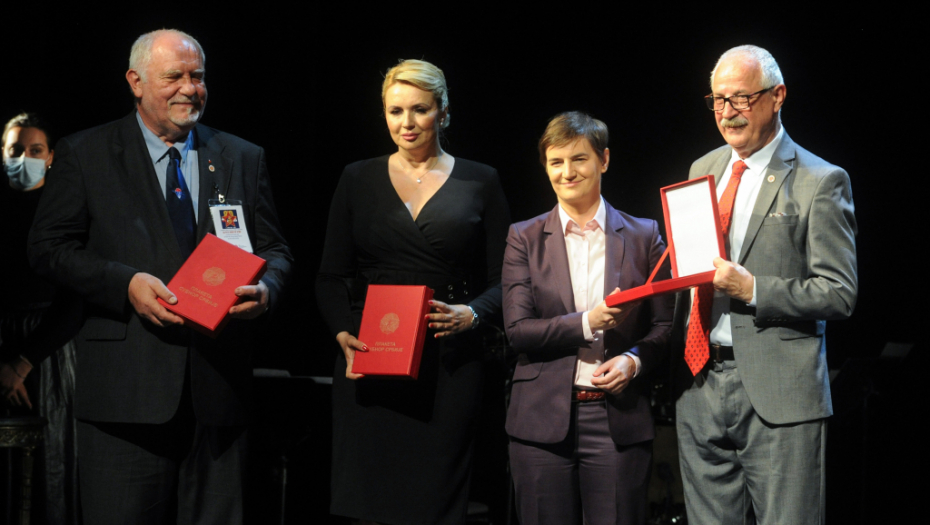 Ana Brnabić poslala poruku koja tera žmarce niz kičmu: Sloboda je ispisana krvlju (FOTO)