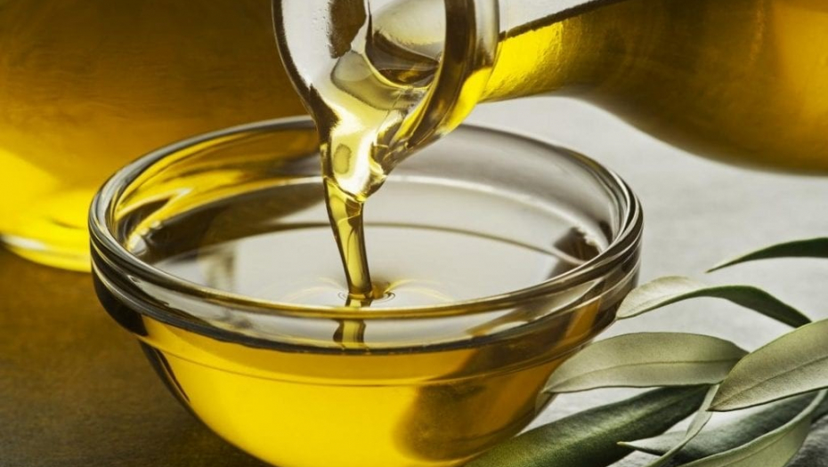 Vrlo hranljivo i hidratantno: Kako da iskoristite maslinovo ulje za kosu?