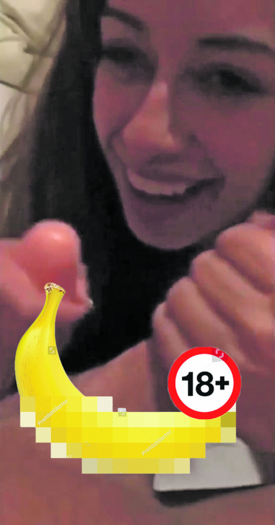 TEA JEDVA ZADRŽALA HALJINU NA SEBI, PA PROGOVORILA O PORNO SKANDALU Pevačica doživela ozbiljnu neprijatnost u Orašju!