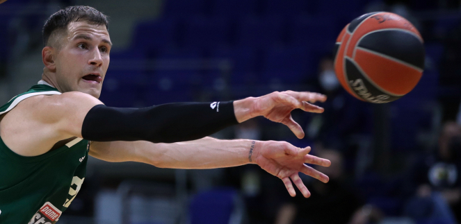 A, U PIREJU MUK! Fenomenalni Nedović rešio grčki derbi! (VIDEO)