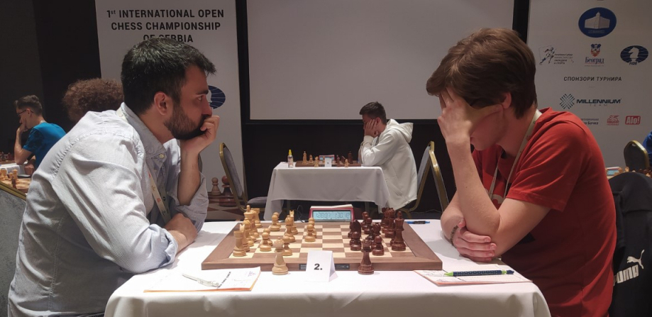 ODIGRAN ŠESTOČASOVNI MARATON U METROPOLU Inđić i Petrosjan miroljubivo, Grk dobio Ivića, a Kovalenko i Ševčenko oznojali sudije