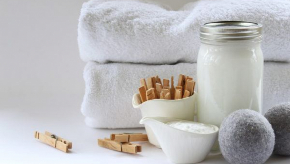 JEFTINA SODA MOŽE SASVIM DA ZAMENI SKUPI SPA TRETMAN: Samo sa jednim pakovanjem imaćete sjajniju kosu, čistiji kožu, belje zube...evo kako se koristi