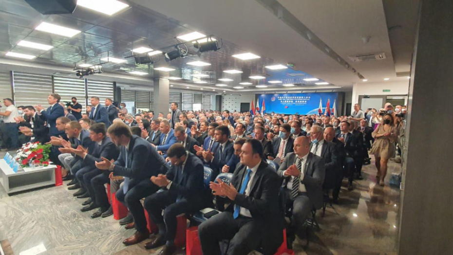 ISTORIJSKI GOVOR PREDSEDNIKA VUČIĆA U ime SNS od srca čestitam...