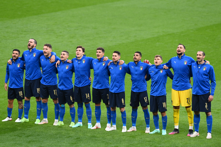 O OVOME PRIČA CEO SVET! Puca od emocija, niko ne peva himnu kao oni! (FOTO)