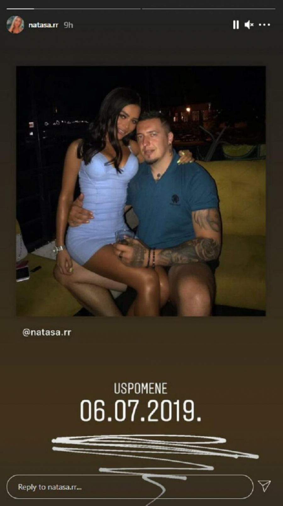 AMAR GILE GRLI BIVŠU ZADRUGARKU DOK MU ONA GREJE KRILO Isplivala šok fotografija Nataše Radan i pevača, ovo je dokaz da mu je bila ljubavnica?