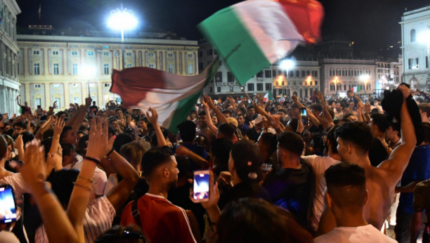 INCIDENT U ITALIJI Pucnjava na proslavi pobede "azura", ima i povređenih