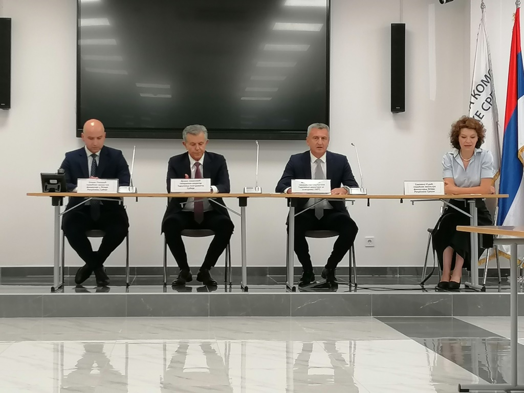 Popović: Jačanje tržišta osiguranja važno za dalji razvoj privrede