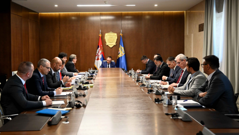 VANREDNO U UKP Ministar policije održao kolegijum: Počinje konačni obračun!