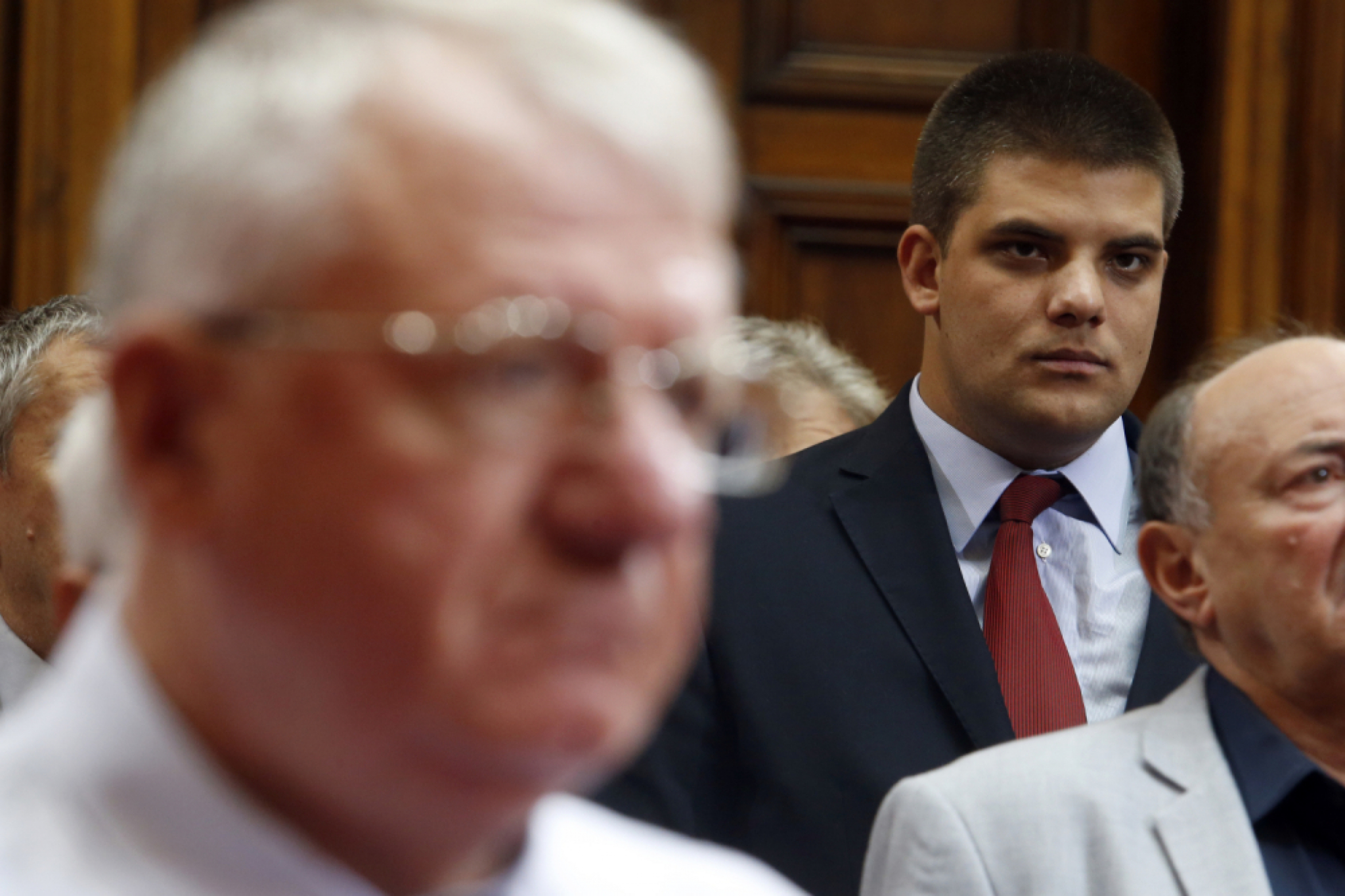 KOMŠIĆ ZOVE NATO I PRIČA O KLANJU Šešelj mu odmah zapušio usta!