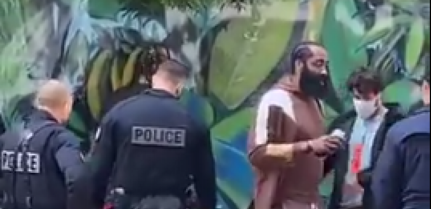 FRANCUSKA POLICIJA ZAUSTAVILA HARDENA! Mislili su da je migrant, kod njegovog prijatelja pronađeno 20 grama marihuane! (VIDEO)