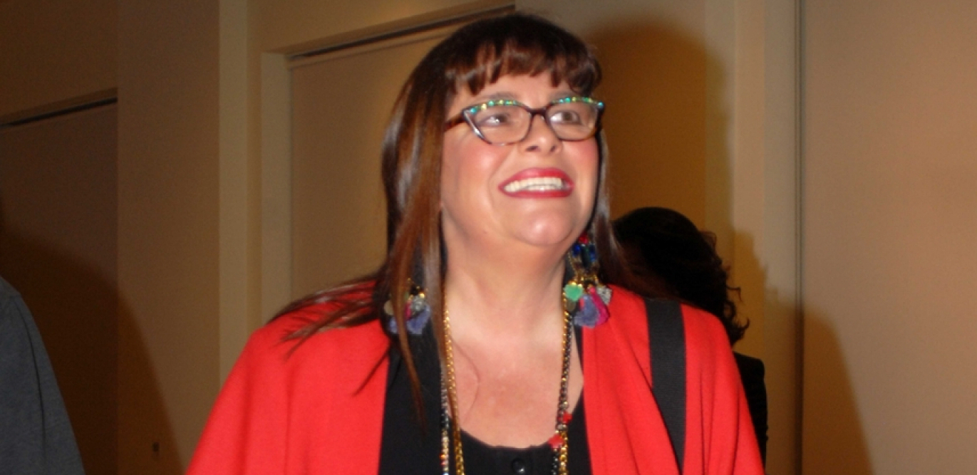 GLUMICA JE GODINAMA BILA U LJUBAVNOJ VEZI SA OCEM POZNATE PEVAČICE! Svoju romansu skrivali su dugo, sada je otkriven identitet!