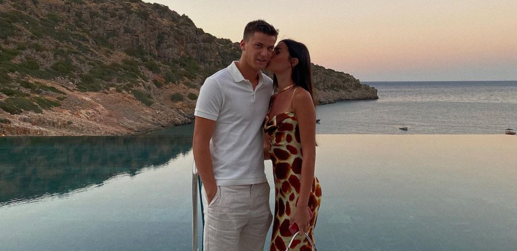 DEKIJEV SIN LJUBI PRELEPU ITALIJANKU! Stankovićev sin odlepio za atraktivnom Federikom, a kada vidite fotografije biće vam sve jasno! (FOTO)