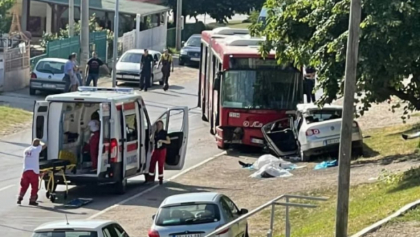 UHAPŠEN VOZAČ POSLE NESREĆE U SMEDEREVU! Autobus prešao u kontra traku i zakucao se u automobil, troje radnika poginulo na mestu!