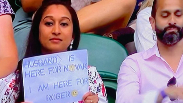 NAJVEĆA ISPALA VIMBLDONA Kamera je uhvatila nju i muža, a ona je to iskoristila i poslala poruku koja je nasmejala planetu