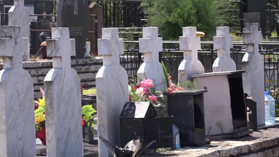 ODRŽAN POMEN STRADALIMA Godišnjica stradanja civila u "Oluji" obeležena na Petrovačkoj cesti