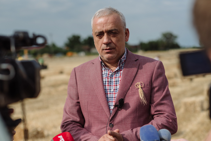 JEDINI MOŽE DA OČUVA MIR I STABILNOST Podrška predsedniku Vučiću iz Subotice, da od Srbije napravi zemlju dostojnu naših predaka!