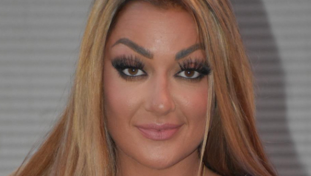 DOBIĆE SVE ŠTO ZASLUŽUJE! Sandra Rešić u emisiji uživo poručila Nenadu nikad brutalnije reči, oplela po Tari i otkrila da se reper plaši Simove