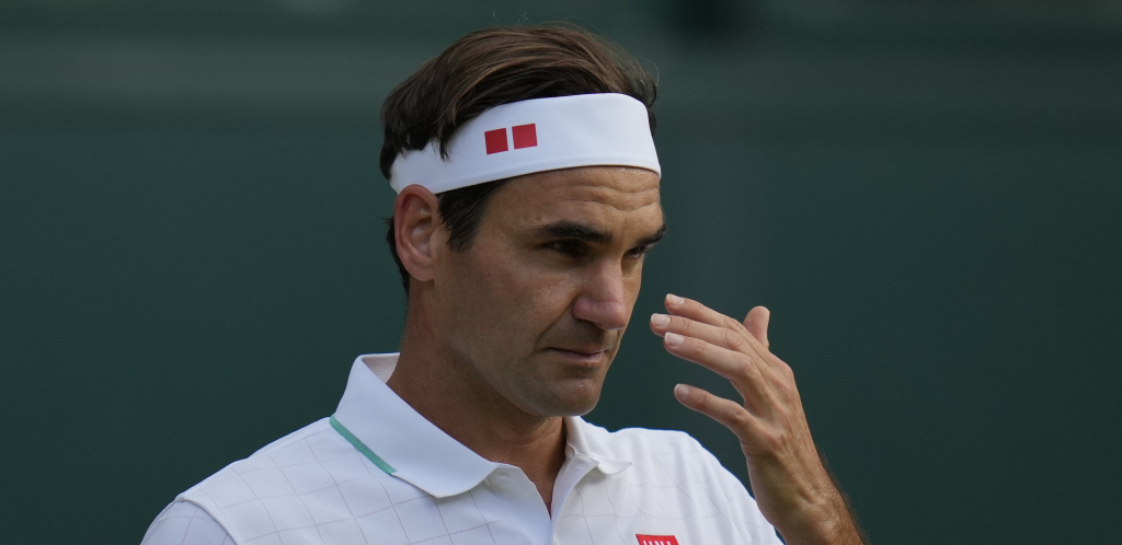 DA LI ĆE GLEDATI NOVAKA? Federer se pojavio na Vimbldonu, svi pričaju o njegovom stajlingu (FOTO)