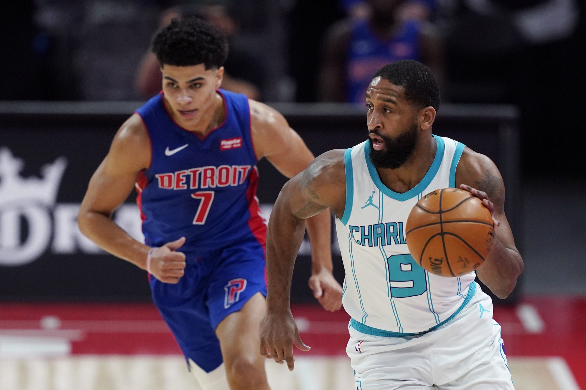 PARTIZAN SPREMIO BOMBU VEĆU OD PANTERA I LIDEJA! Poznati plejmejker stiže pravo iz NBA! (FOTO)