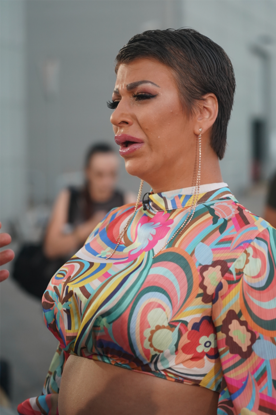 MARIJI KULIĆ POZLILO, LJUDI JOJ UKAZIVALI POMOĆ Miljanina majka se umalo srušila u Šimanovcima!