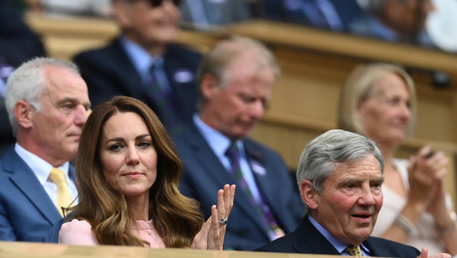 ZA KOGA LI ĆE NAVIJATI? Princeza je došla da gleda finale, a svi pričaju o jednom detalju (FOTO)