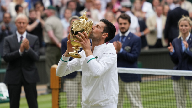 ZNAM DA JE OVO VELIKA ČAST I PRIVILEGIJA! Novak oduševio Britance nakon meča, a onda je pomenuo Nadala i Federera