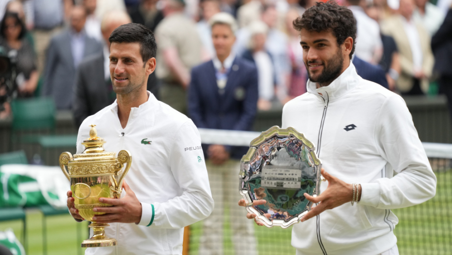 ZNAM DA JE OVO VELIKA ČAST I PRIVILEGIJA! Novak oduševio Britance nakon meča, a onda je pomenuo Nadala i Federera