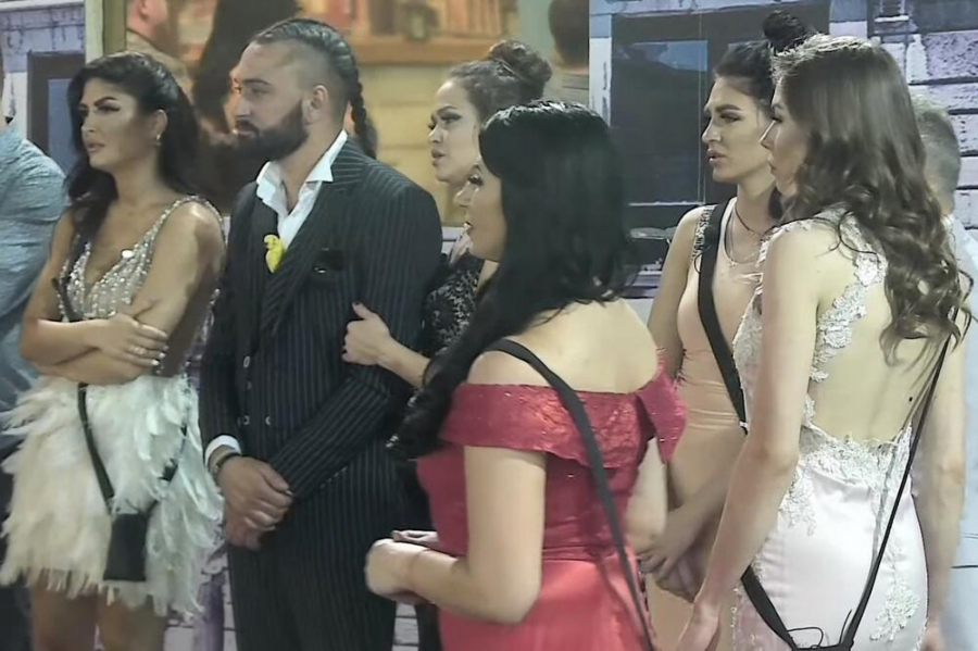 POČELO JE FINALE PAROVA! Ovih 12 takmičara se bore za vrednu nagradu, ukućani zaplakali kada su čuli ovu pesmu