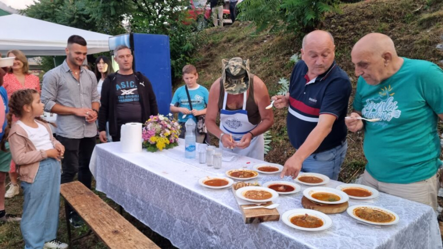 ITALIJAN IZABRAN ZA NAJBOLJEG SRPSKOG ZETA Neobična manifestacija održana u Prijepolju