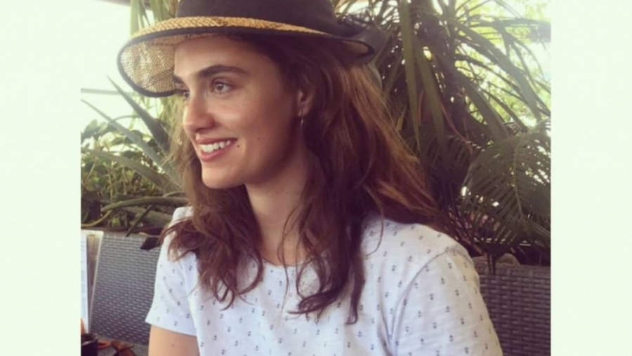 GLUMICA UŠLA U OSMI MESEC TRUDNOĆE I OTKRILA ZBOG ČEGA BRINE Bikovićeva bivša očekuje prvo dete!