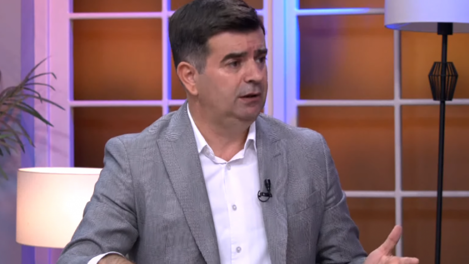 "MORAMO BITI VRLO OPREZNI" Đerlek smatra da ne treba žuriti sa davanjem treće doze vakcine!