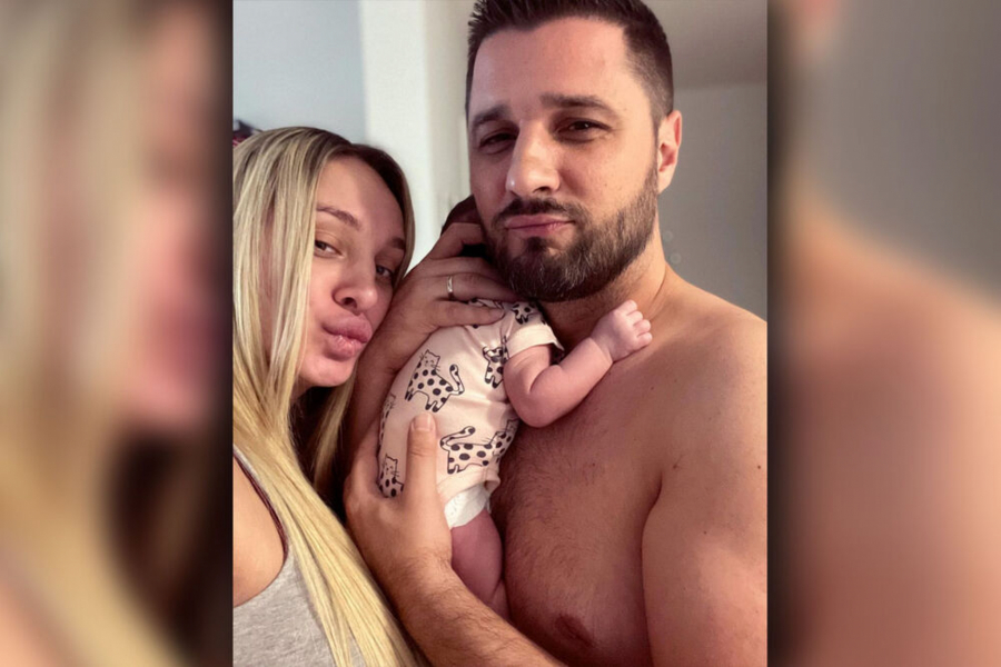 LUNA IZVELA ĆERKICU U GRAD! Đoganijeva pokazala vitke noge u uskoj haljinici, pogledajte kako uživa sa naslednicom (FOTO)