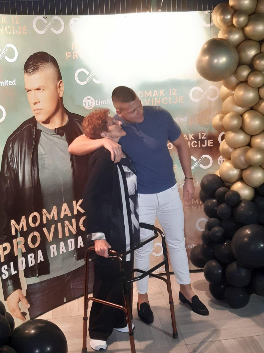 MAJKA NIJE IMALA PARA DA MI KUPI KIFLU! Zaplakaćete zbog nikad emotivnije ispovesti Slobe Radanovića o teškom detinjstvu: Stalno sam bio po bolnicama!