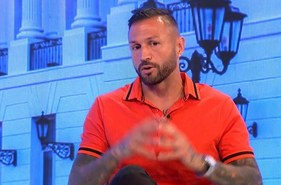 ŠA OTKRIO DA NJEGOVI RODITELJI NEMAJU DOBRO MIŠLJENJE O IVANI! Nenad šokirao naciju izjavom o bivšoj ženi: Ona nije htela da Tari da ključeve od stana!