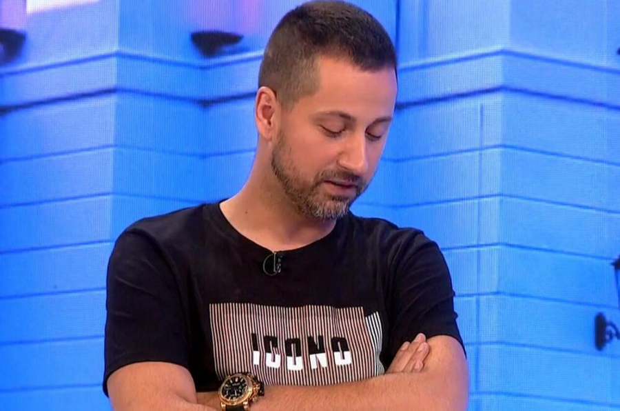 ŠA OTKRIO DA NJEGOVI RODITELJI NEMAJU DOBRO MIŠLJENJE O IVANI! Nenad šokirao naciju izjavom o bivšoj ženi: Ona nije htela da Tari da ključeve od stana!