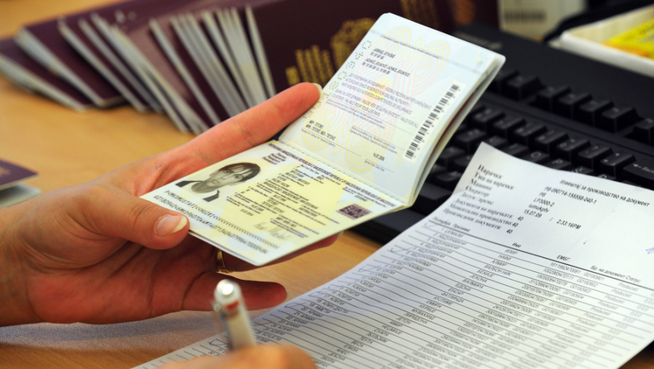 MEDIJI U NEMAČKOJ: Uvodi se dvojno državljanstvo za Srbe?
